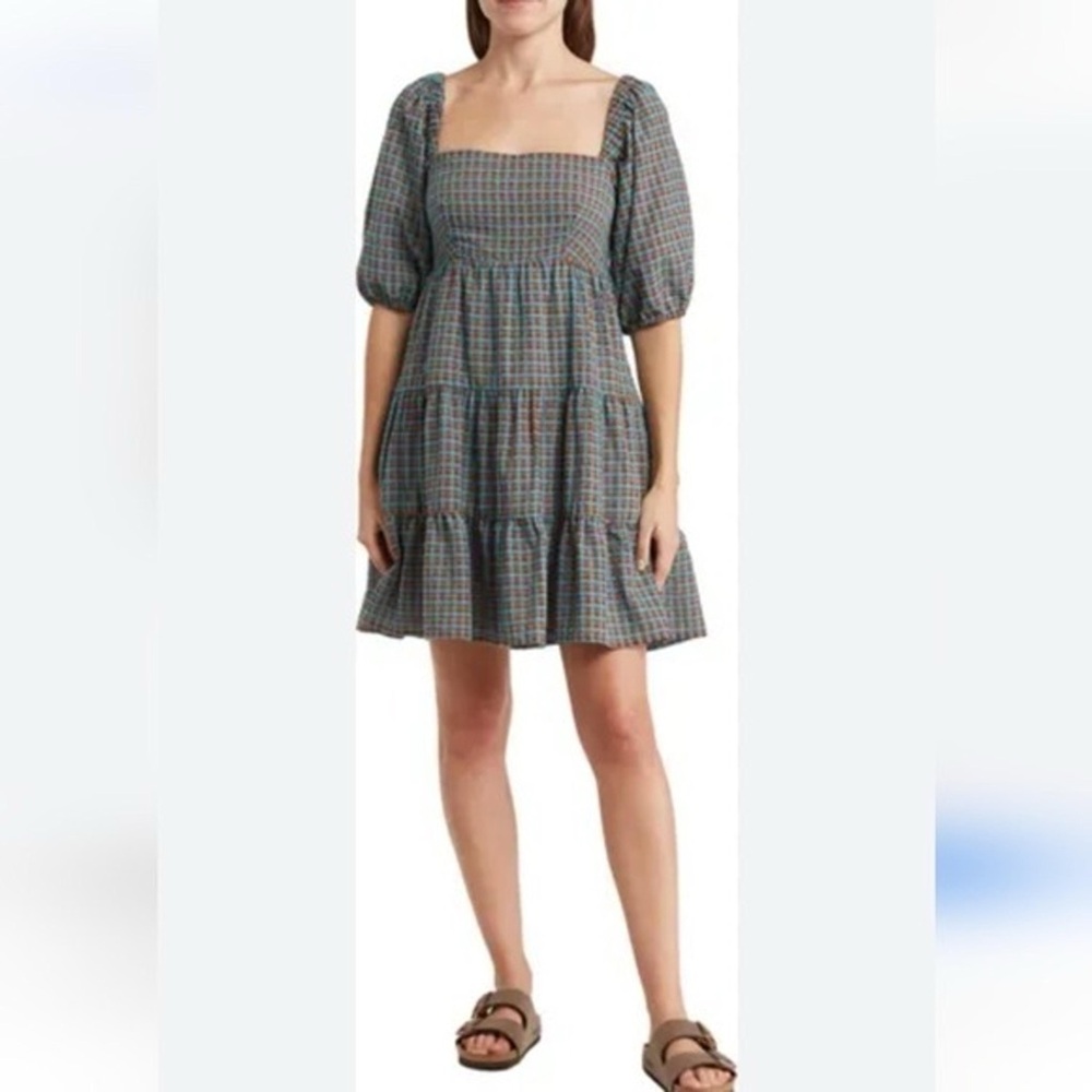 Wayf Y2K babydoll plaid dress, above the knee, tiered, smock backing Sz XS nwot
